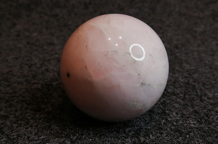 Manganocalcite sphere