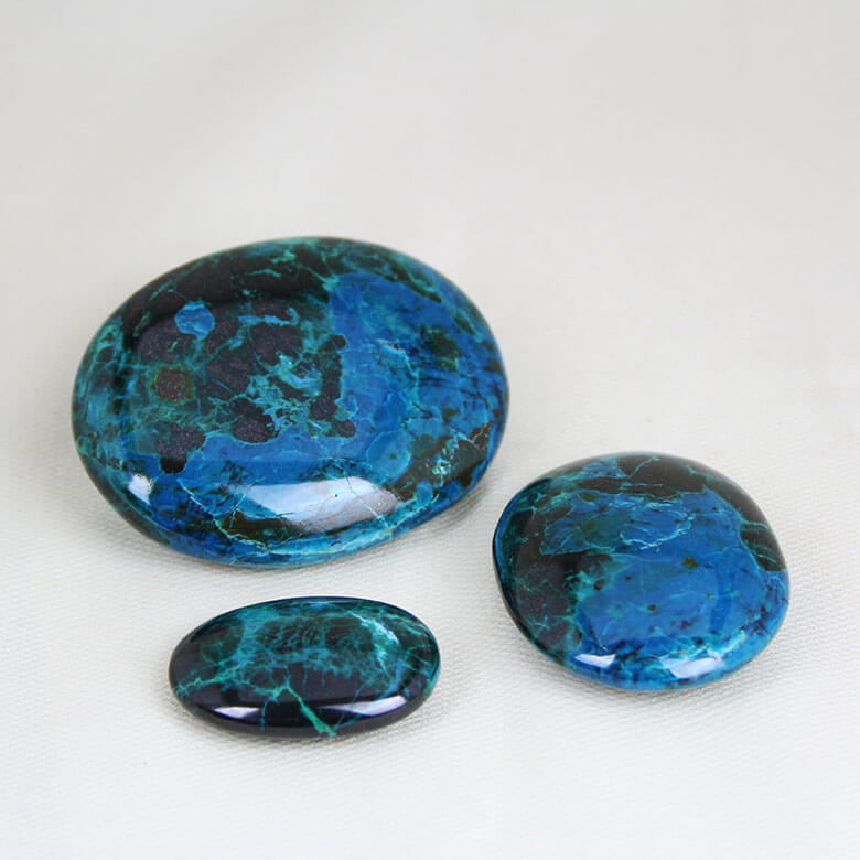 Master Cabochon made from chrysocolla 3