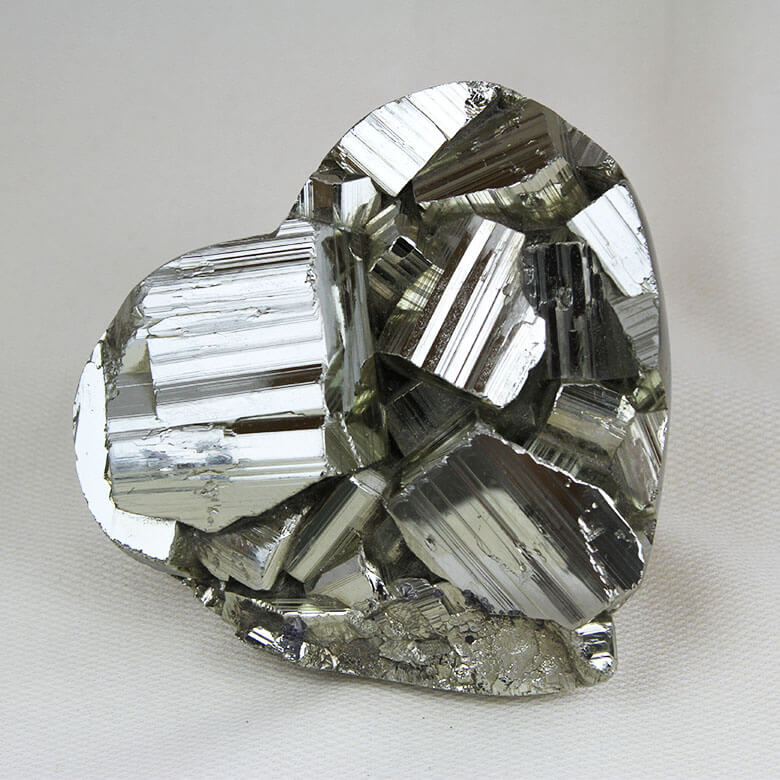 Pyrite cube heart 1