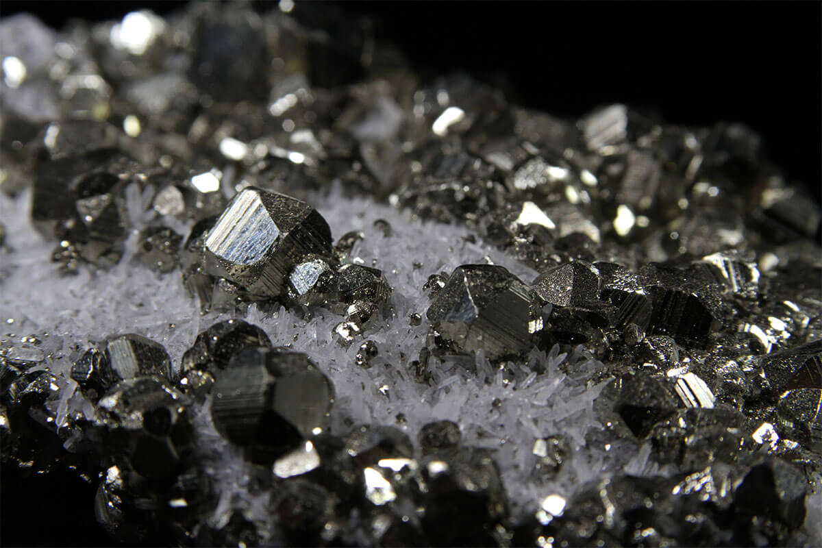 quartz pyrite crystal 02 c