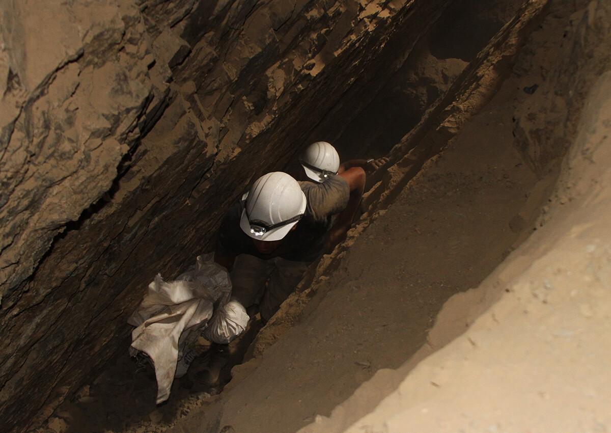 Artisan mining in Peru
