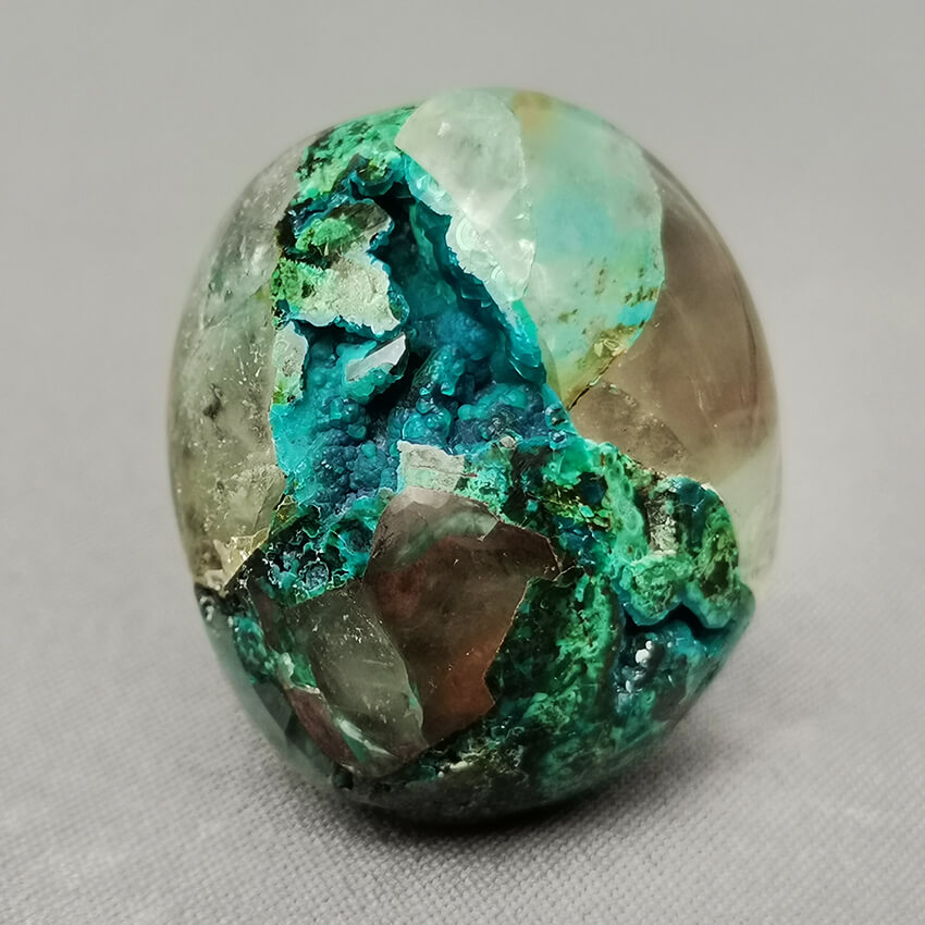 Quantum Cuatro Gratitude Stone 02 en Quantum Cuatro Gratitude Stone