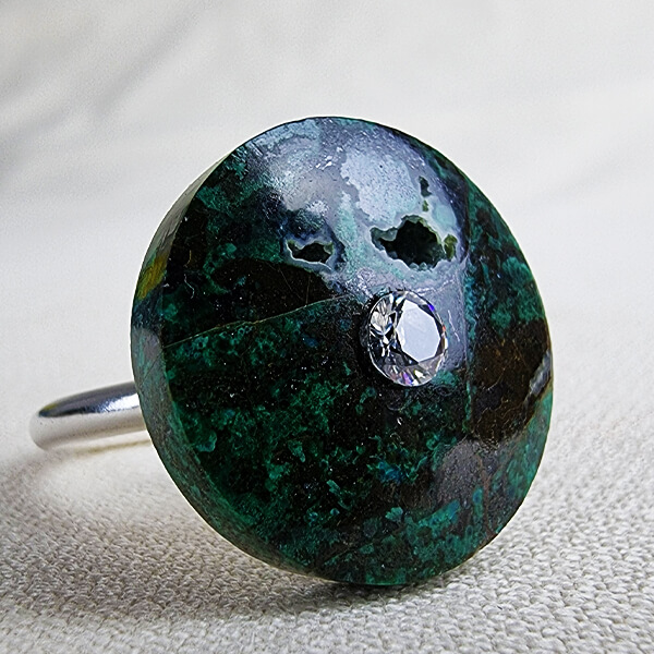 Collection Orbita: silver ring with Chrysocolla disk