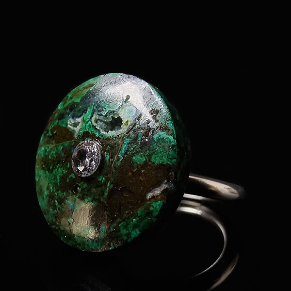 Collection Orbita: silver ring with Chrysocolla disk