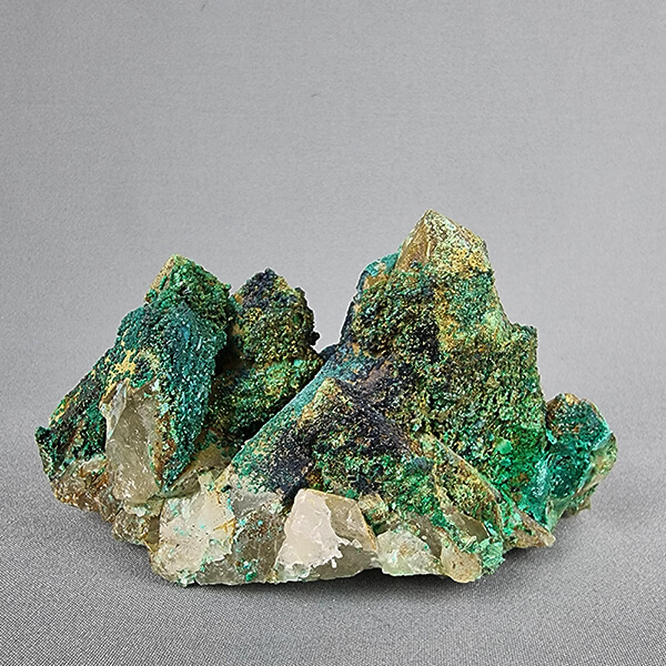 ESP374i Quartz crystal cluster with chrysocolla and malachite from Tentadora mine Peru ti