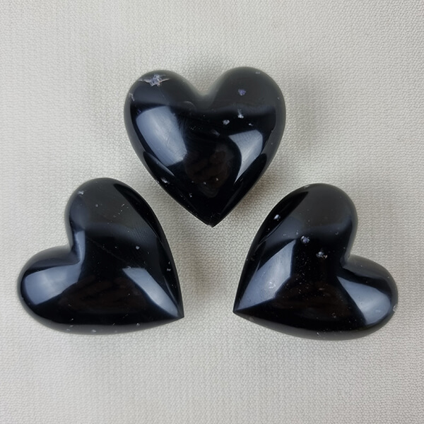 Chispa-top Pyrite heart ethical crystals gemrock 01