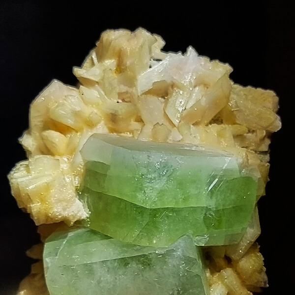 Green apophyllite crystal from India with laumontite