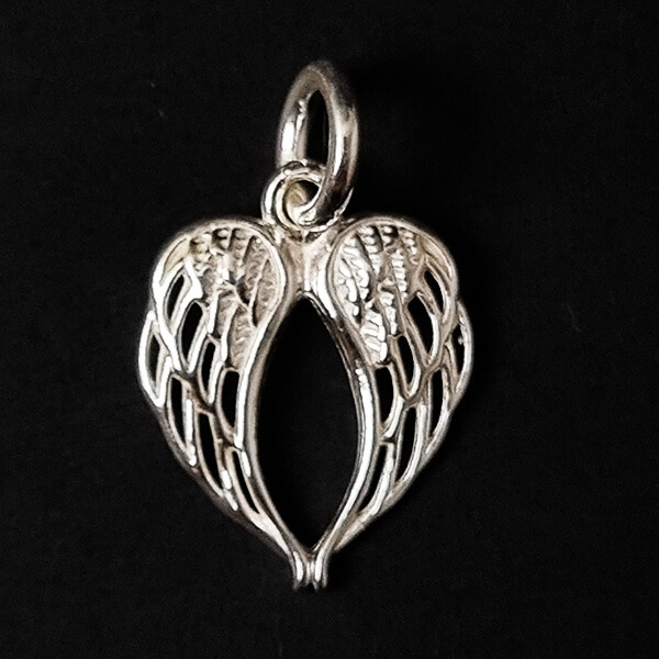silver angel wings pendant