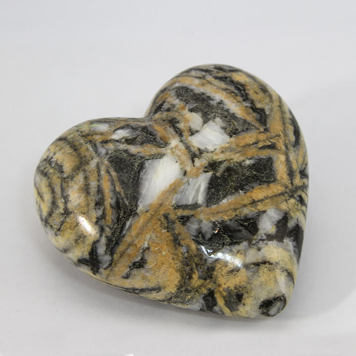 Canadian Pinolite heart ethical crystals gemrock 02