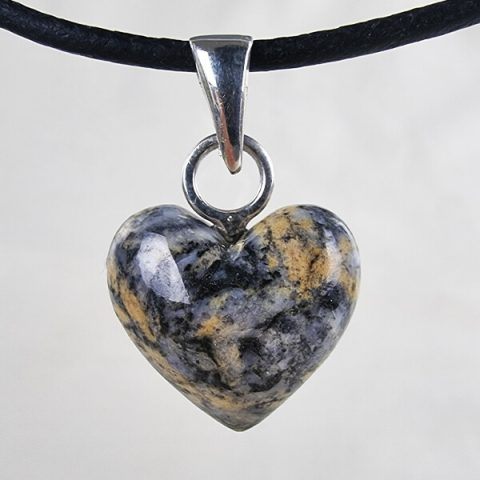 Canadian Pinolite heart pendant ethical jewelry Gemrock