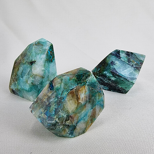 Quantum Cuattro free forms ethical crystals Gemrock 01