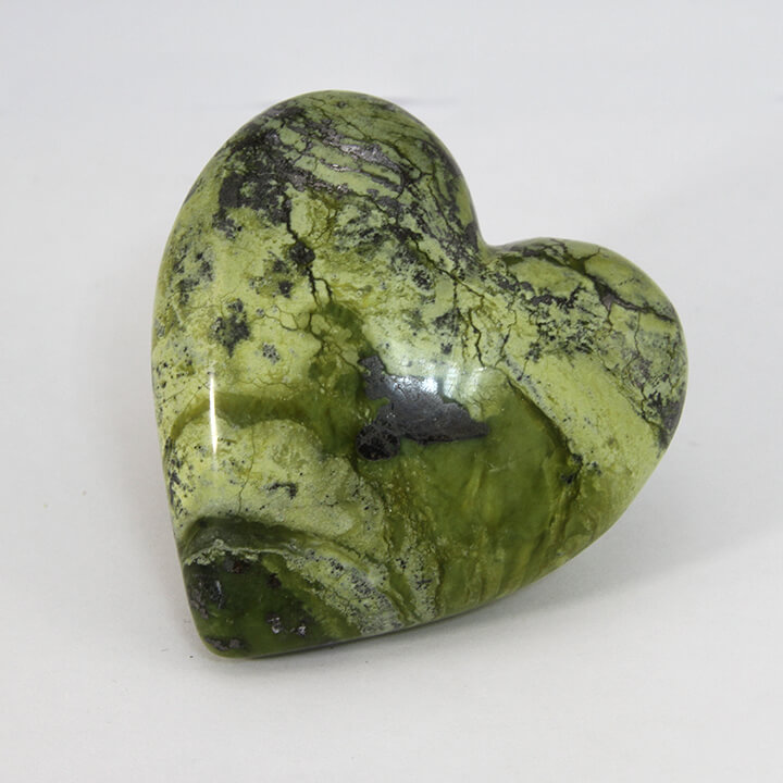Serpentinite heart ethical crystals Gemrock