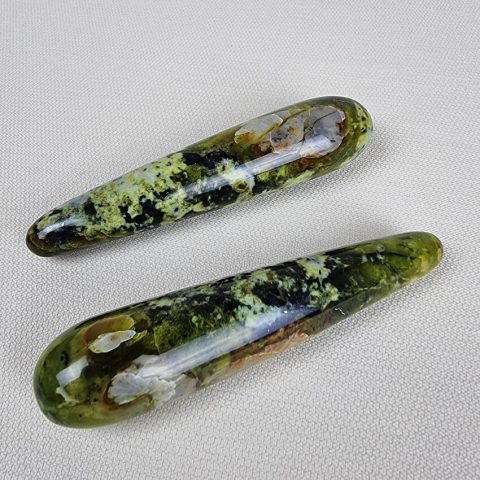 Serpentinite wands ethical crystals Gemrock
