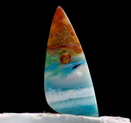 Andean Blue Opal ethical crystals and jewelry by Gemrock blue opal Gemstone quality standard 02