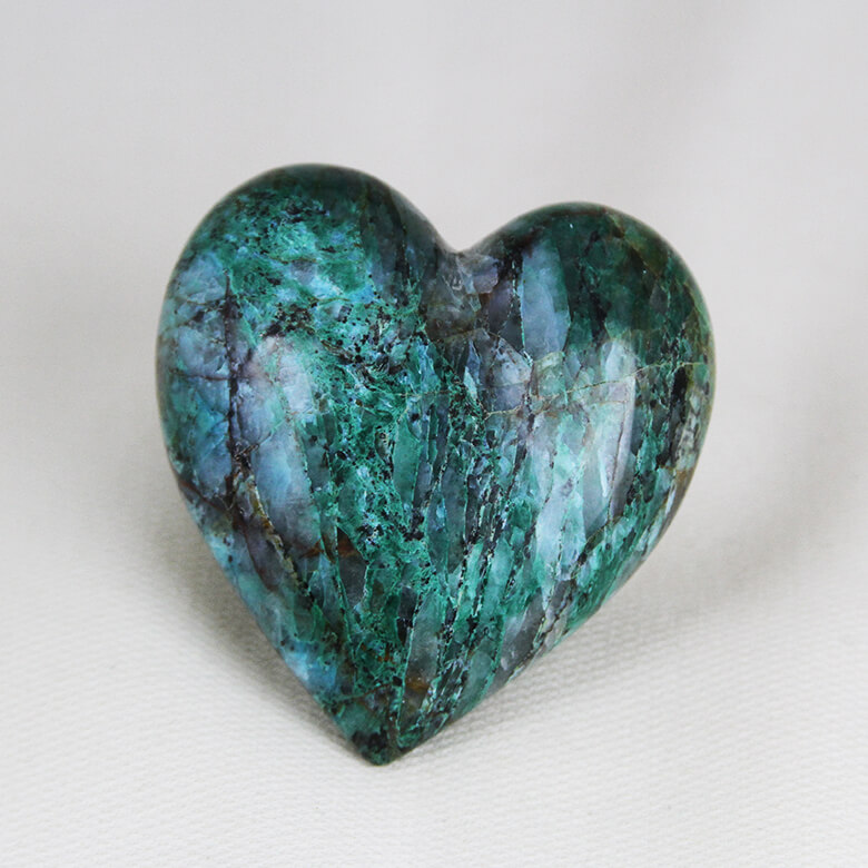 Quantum Cuattro heart ethical crystals Gemrock 02
