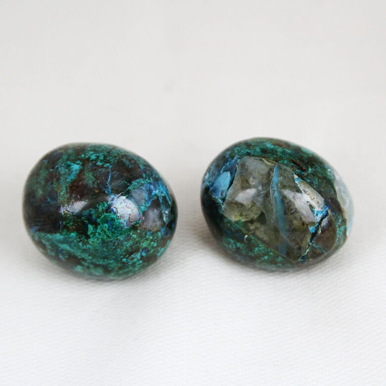 Quantum Cuattro tumbled stones ethical crystals Gemrock Premium grade 01
