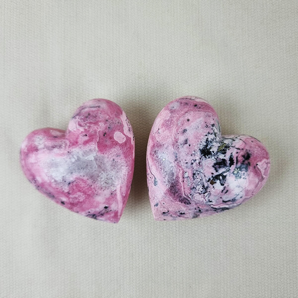 Rhodonite hearts ethical crystals Gemrock 03