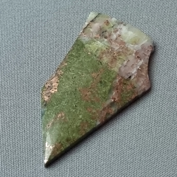 Copper Ore Pensylvania Cabochon lapidary cutting service Gemrock top-quality premium Copper Ore Pensylvania Cabochon lapidary cutting service Gemrock top-quality premium