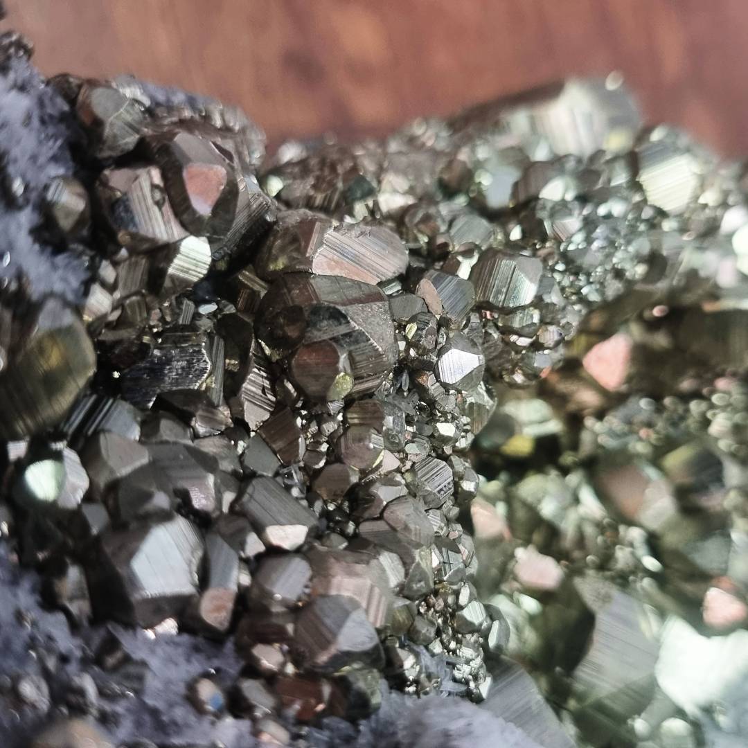 pyritohedron pyrite crystals on quartz clearance sales offer