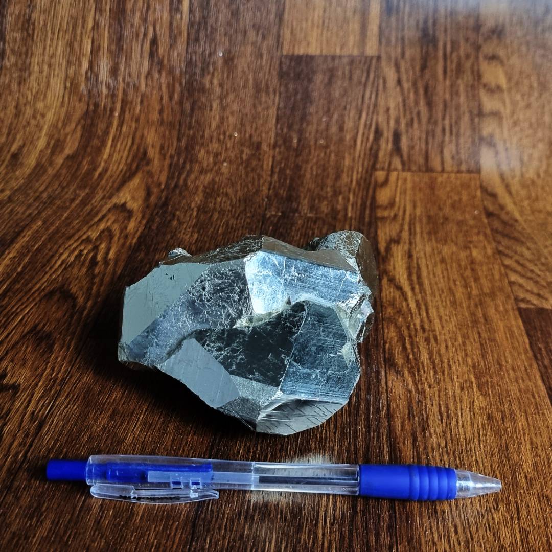 pyrite crystal clearance sale offer