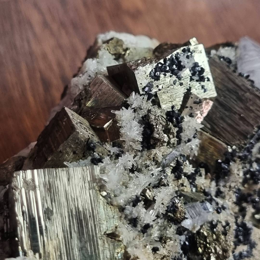 pyrite chalcopyrite sphalerite quartz fluorescent calcite clearance sale offer