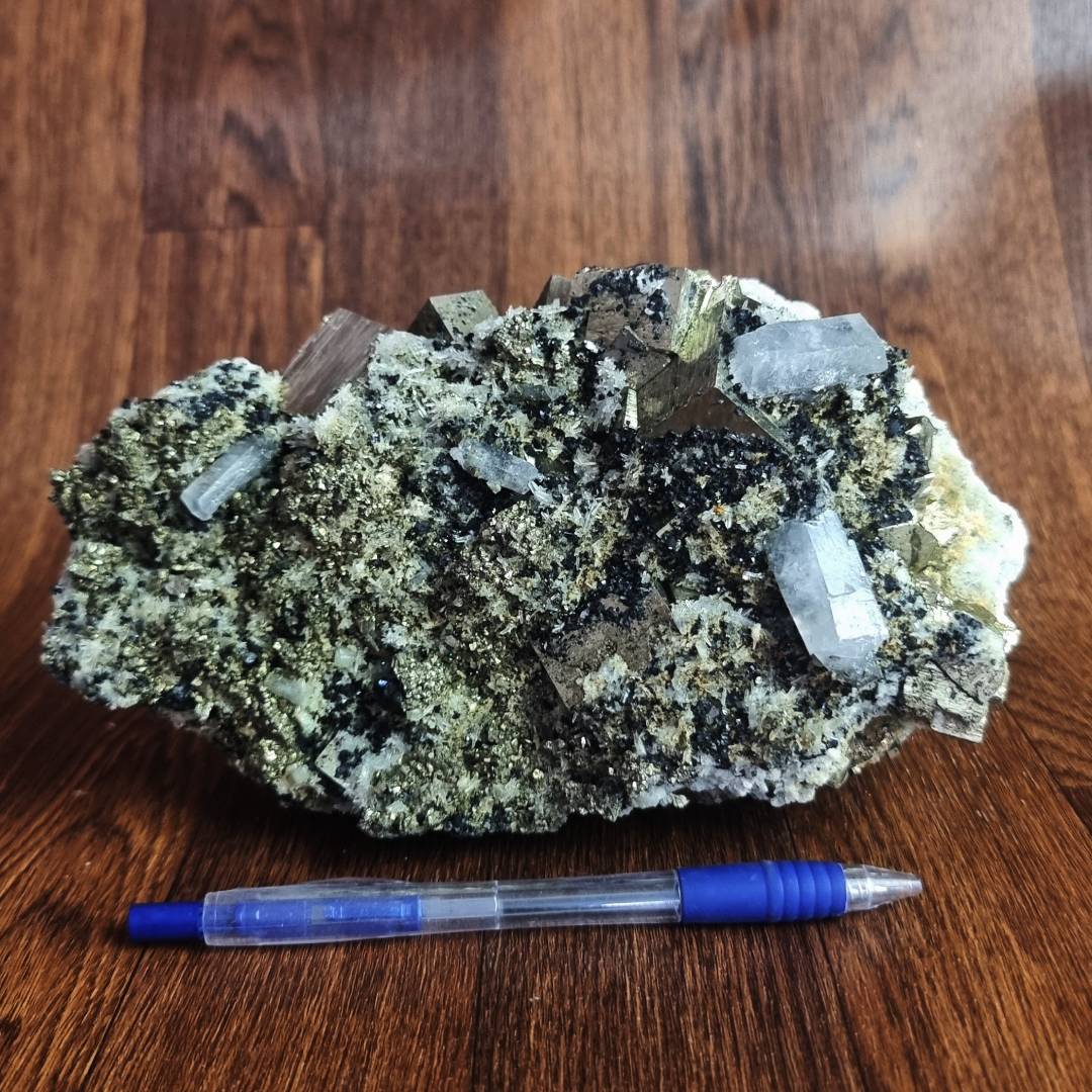 pyrite chalcopyrite sphalerite quartz fluorescent calcite clearance sale offer