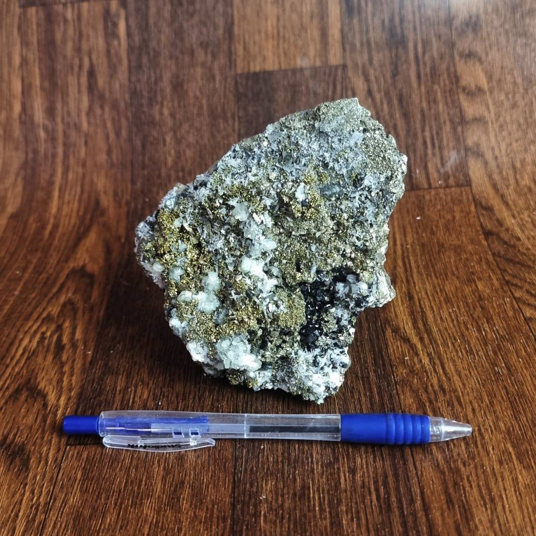 pyrite chalcopyrite fluorescent apatite quartz sphalerite crystal cluster clearance sale offer