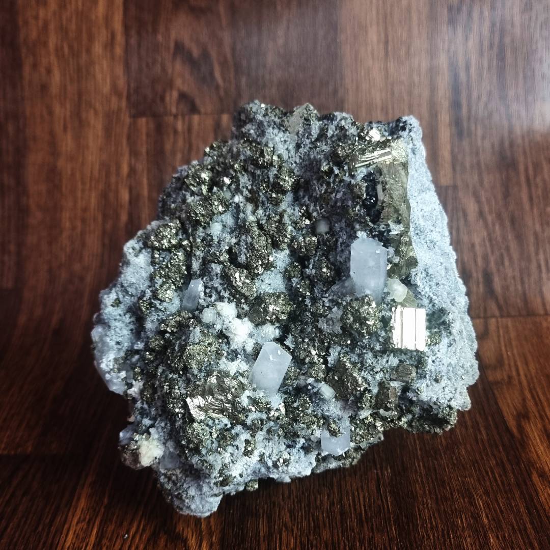 pyrite chalcopyrite sphalerite fluorescent calcite quartz crystal cluster clearance sales offer