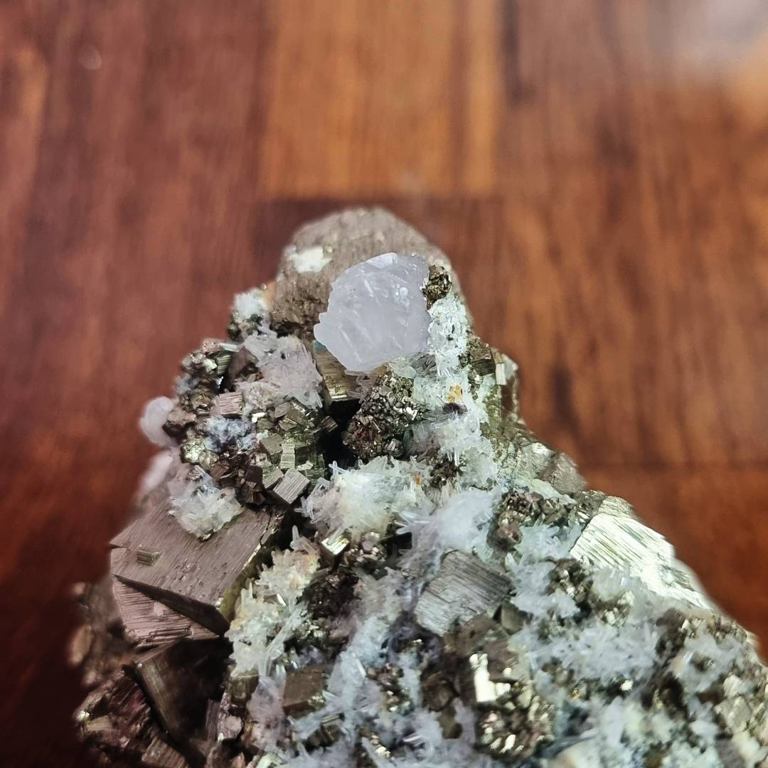 pyrite chalcopyrite sphalerite fluorescent calcite quartz crystal cluster clearance sales offer