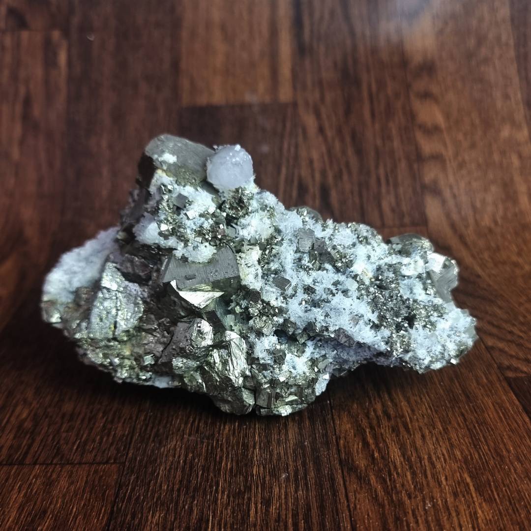 pyrite chalcopyrite sphalerite fluorescent calcite quartz crystal cluster clearance sales offer