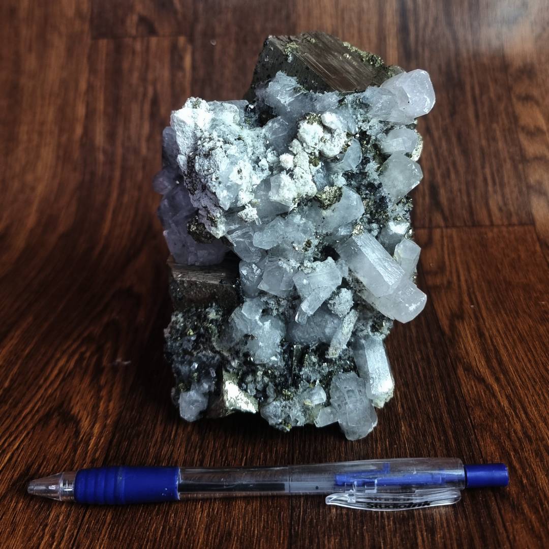 pyrite chalcopyrite sphalerite fluorescent calcite quartz crystal cluster clearance sales offer