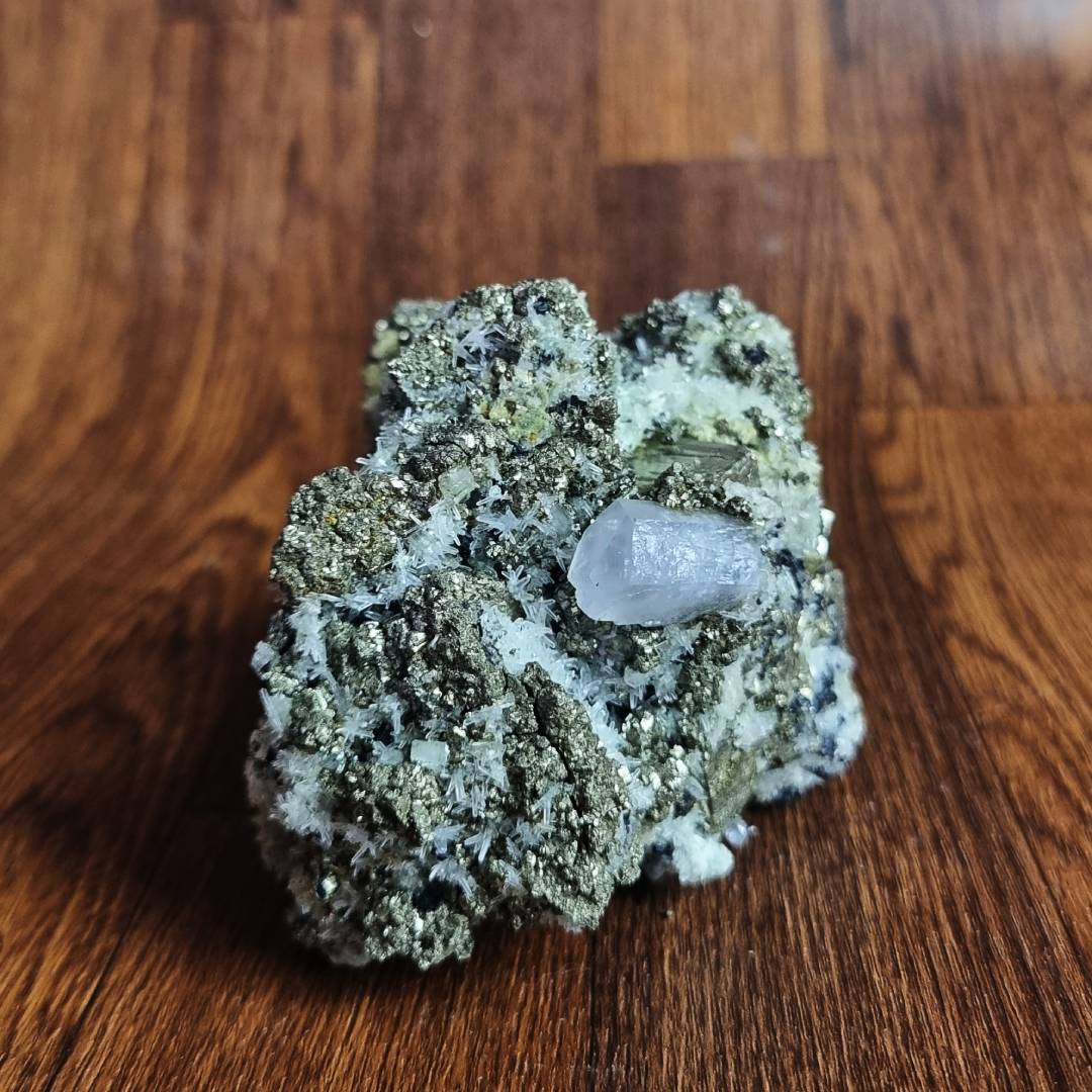 pyrite chalcopyrite fluorescent calcite, sphalerite, quartz clearance sales offer