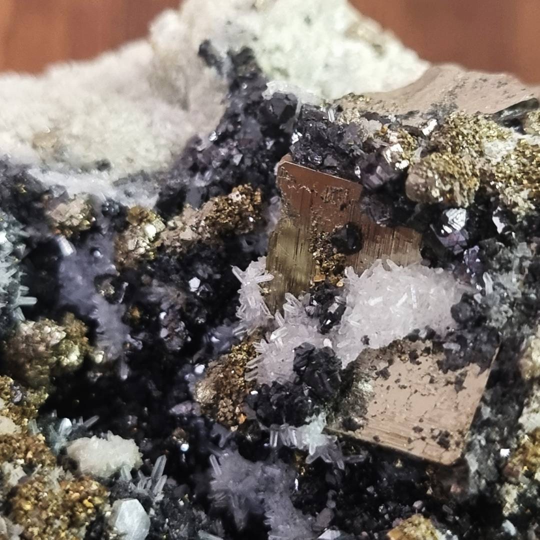 pyrite chalcopyrite sphalerite quartz fluorescent apatite crystal cluster clearance sale offer