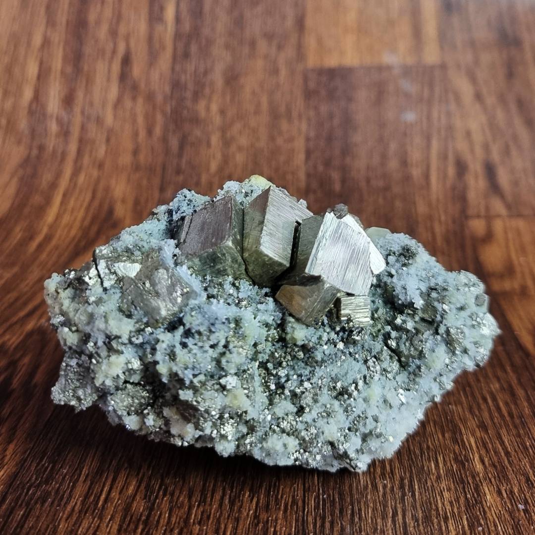pyrite chalcopyrite fluorescent apatite quartz clearance sales offer