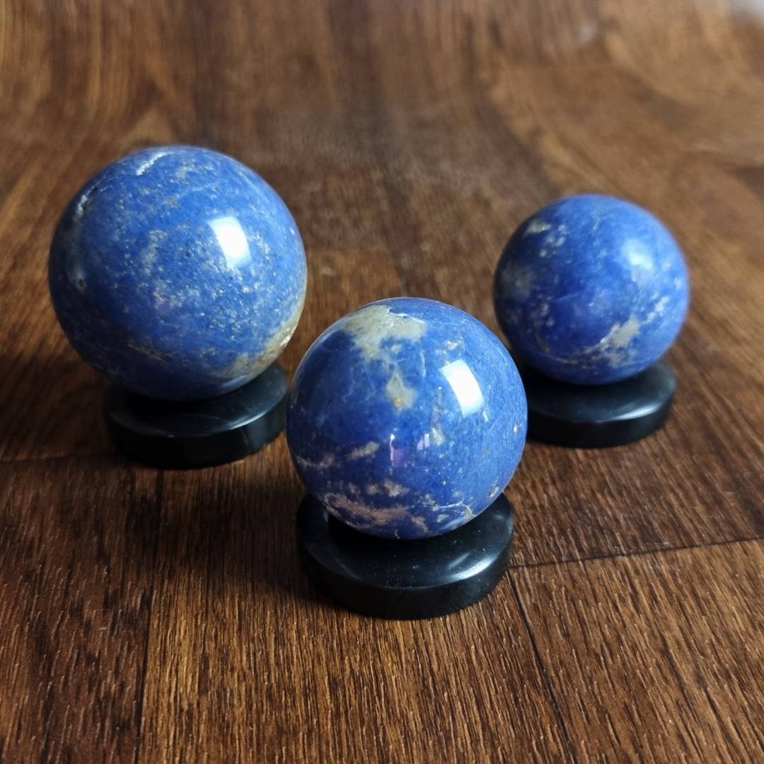 Dumortierite spheres Clearance sale offer
