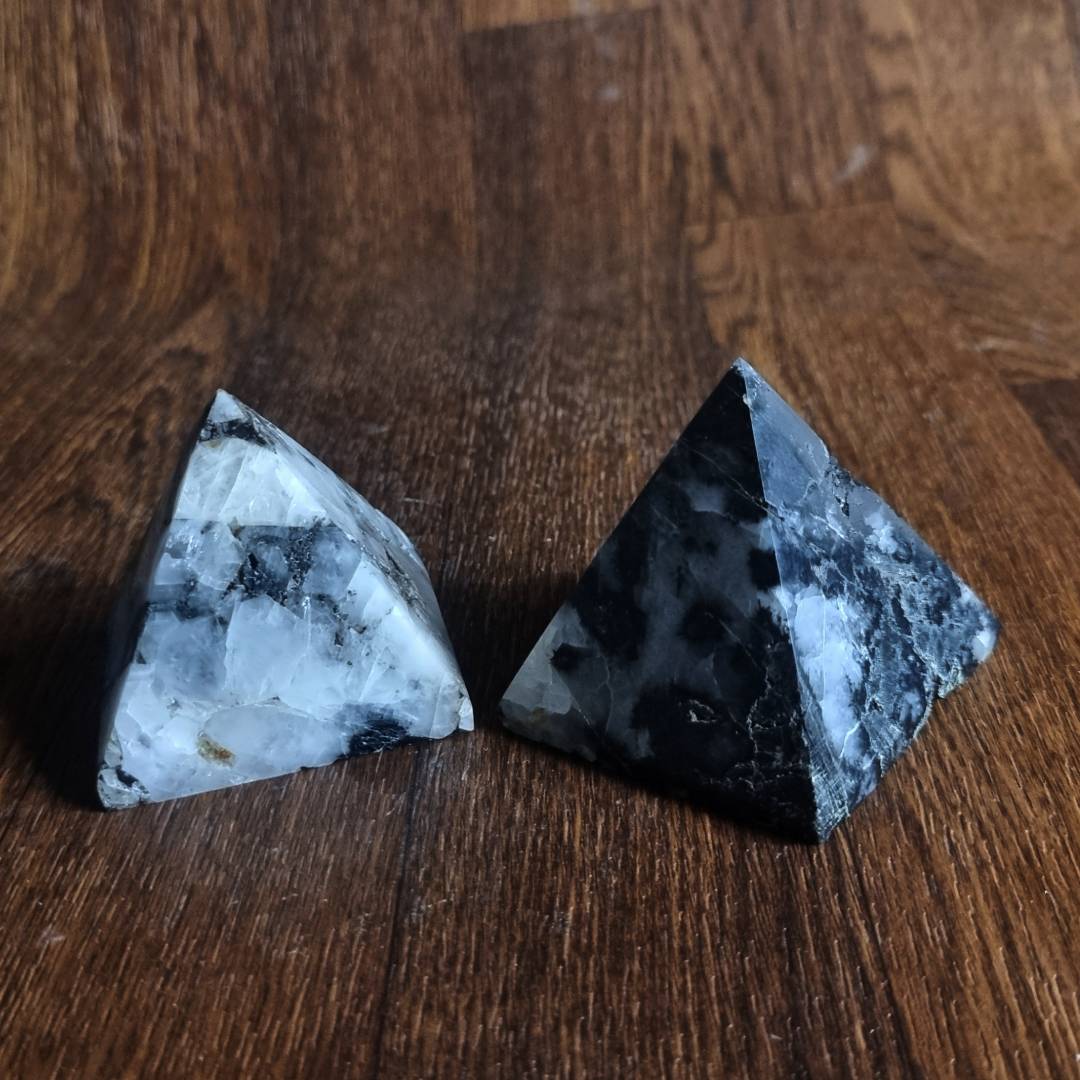 Tourmaline in quartz Pyramiden clearance sale offer