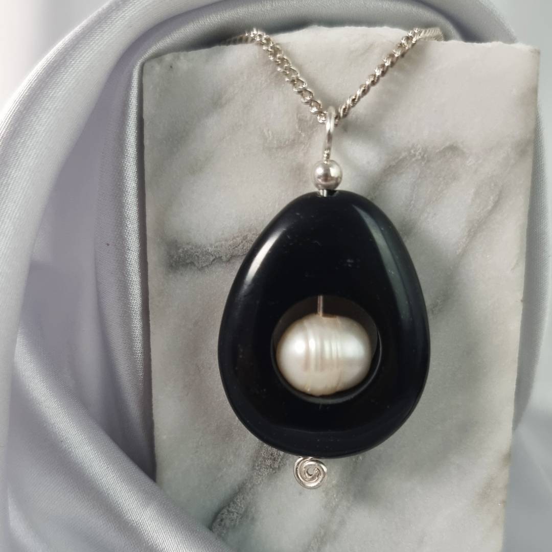 Black Jade Drop pendant with pearl and silver pin Gemrock jewelry